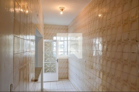 Casa à venda com 187m², 2 quartos e 2 vagas Casa à venda com 187m², 2 quartos e 2 vagasEdícula