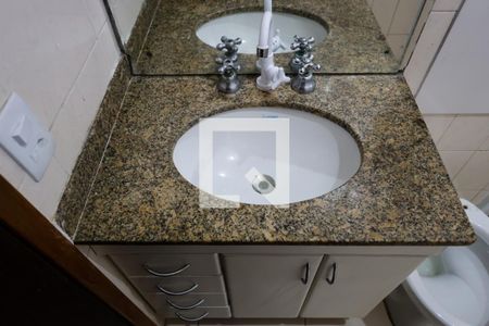 Casa à venda com 100m², 2 quartos e 3 vagasBanheiro