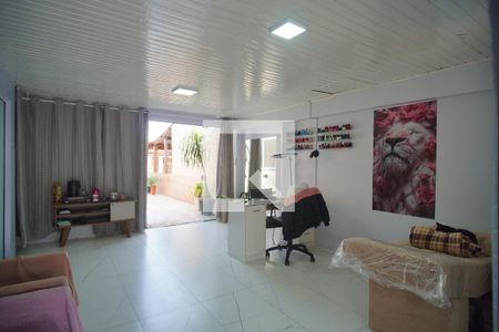 Casa à venda com 120m², 3 quartos e 3 vagas Casa à venda com 120m², 3 quartos e 3 vagasEscritório