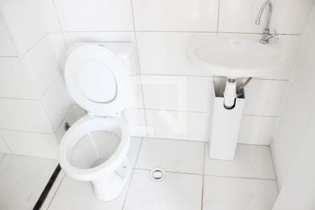 Apartamento à venda com 48m², 2 quartos e sem vaga Apartamento à venda com 48m², 2 quartos e sem vagaBanheiro