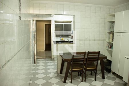 Casa à venda com 240m², 3 quartos e 1 vagaCozinha