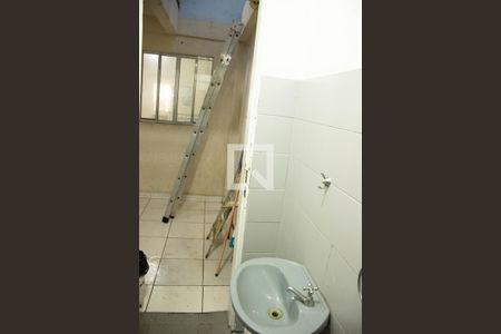 Casa à venda com 240m², 3 quartos e 1 vagaBanheiro 2