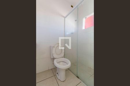 Banheiro Suíte de casa para alugar com 1 quarto, 45m² em Parque Cisper, São Paulo