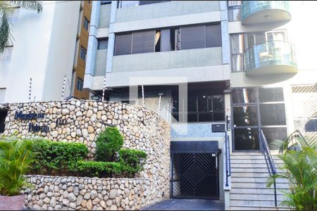 Apartamento para alugar com 80m², 3 quartos e 1 vagaFachada