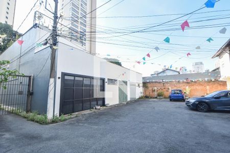 Casa de condomínio para alugar com 130m², 2 quartos e 1 vagaCasa  em rua Fechada