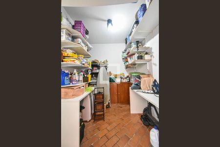 Casa de condomínio para alugar com 130m², 2 quartos e 1 vagaQuarto de Serviços 