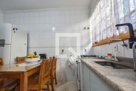 Casa de condomínio para alugar com 130m², 2 quartos e 1 vagaCozinha