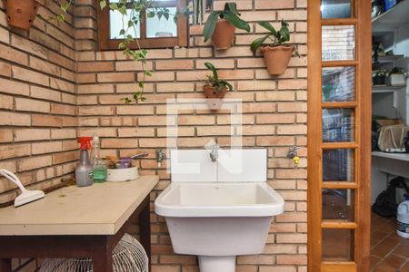 Casa de condomínio para alugar com 130m², 2 quartos e 1 vagaLavanderia 