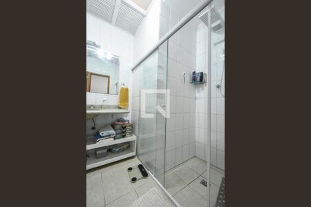 Casa de condomínio para alugar com 130m², 2 quartos e 1 vagaBanheiro 