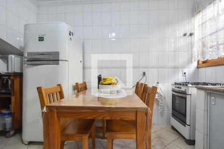 Casa de condomínio para alugar com 130m², 2 quartos e 1 vagaCozinha