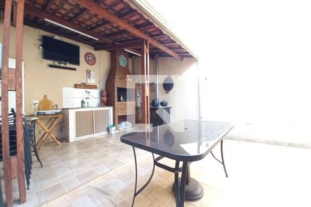 Casa à venda com 226m², 4 quartos e 6 vagasÁrea comum - Churrasqueira