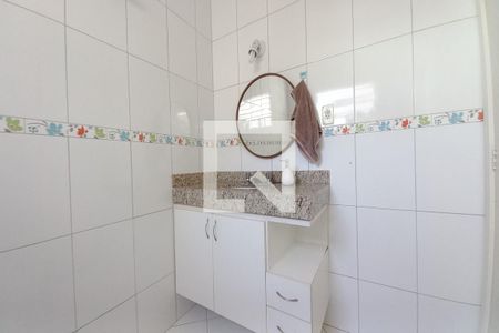 Casa à venda com 226m², 4 quartos e 6 vagasBanheiro Corredor