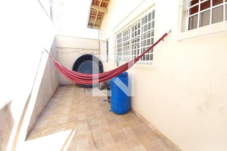 Casa à venda com 226m², 4 quartos e 6 vagasQuintal