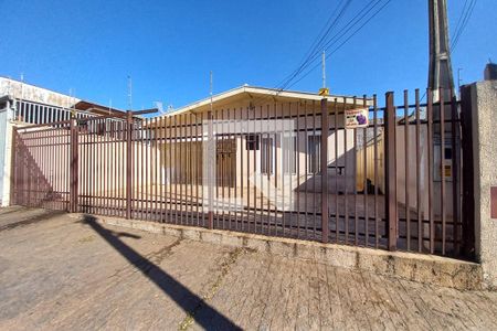 Casa à venda com 226m², 4 quartos e 6 vagasFachada do Prédio