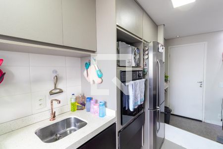 Cozinha de apartamento para alugar com 2 quartos, 47m² em Cangaíba, São Paulo