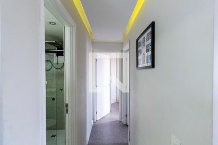 Corredor de apartamento para alugar com 2 quartos, 47m² em Cangaíba, São Paulo