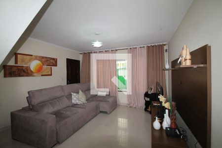 Sala de casa à venda com 4 quartos, 200m² em Vila Paranaguá, São Paulo