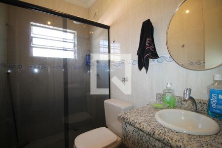 Casa à venda com 200m², 4 quartos e 2 vagasBanheiro
