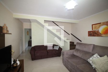 Sala de casa à venda com 4 quartos, 200m² em Vila Paranaguá, São Paulo