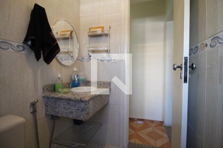 Casa à venda com 200m², 4 quartos e 2 vagasBanheiro