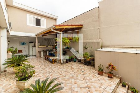 Casa à venda com 170m², 2 quartos e 4 vagasQuintal