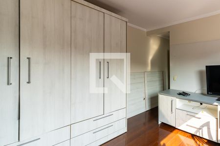 Casa à venda com 170m², 2 quartos e 4 vagasSuíte 2