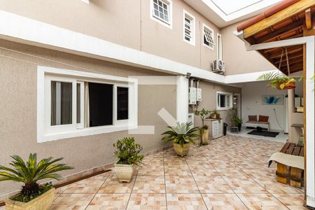 Casa à venda com 170m², 2 quartos e 4 vagasQuintal