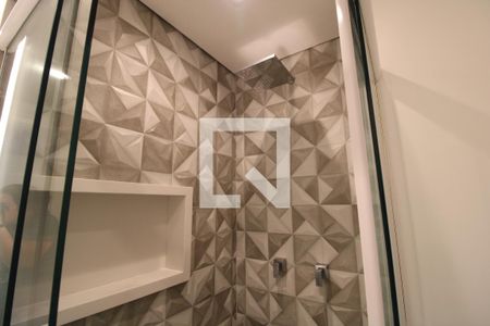 Chuveiro banheiro comum de casa de condomínio à venda com 3 quartos, 91m² em Usina Piratininga, São Paulo