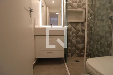 Banheiro comum de casa de condomínio à venda com 3 quartos, 91m² em Usina Piratininga, São Paulo