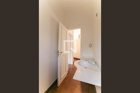 Casa à venda com 349m², 3 quartos e 2 vagasLavabo