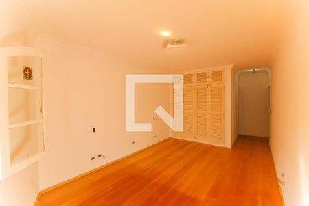 Casa à venda com 349m², 3 quartos e 2 vagasQuarto 3