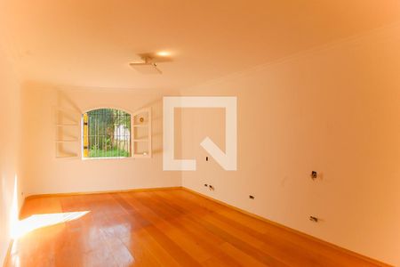 Casa à venda com 349m², 3 quartos e 2 vagasQuarto 3