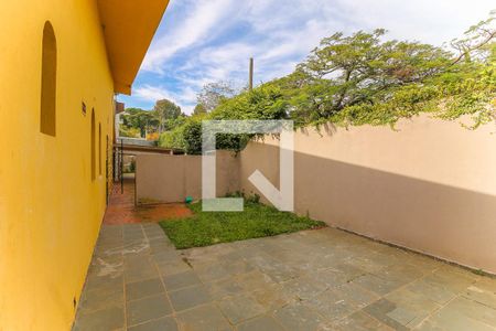 Casa à venda com 349m², 3 quartos e 2 vagasQuintal