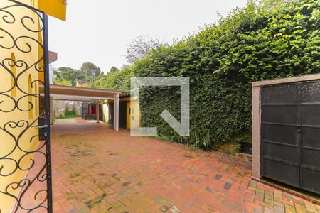 Casa à venda com 349m², 3 quartos e 2 vagasQuintal