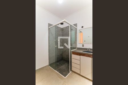 Casa à venda com 349m², 3 quartos e 2 vagasBanheiro da Suíte 1