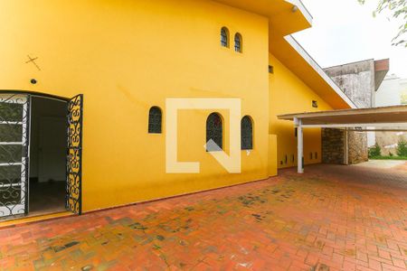 Casa à venda com 349m², 3 quartos e 2 vagasQuintal