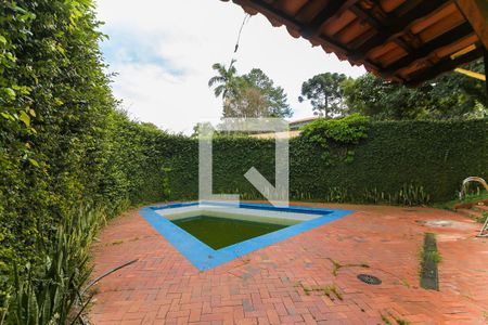 Casa à venda com 349m², 3 quartos e 2 vagasPiscina