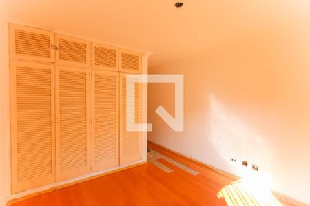 Casa à venda com 349m², 3 quartos e 2 vagasQuarto 1