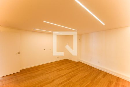 Casa à venda com 349m², 3 quartos e 2 vagasQuarto 4