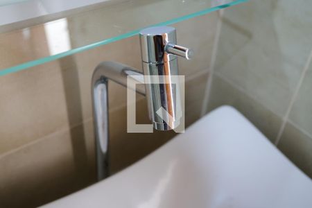 Banheiro de kitnet/studio para alugar com 1 quarto, 25m² em Santana, São Paulo