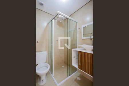 Banheiro de kitnet/studio para alugar com 1 quarto, 25m² em Santana, São Paulo