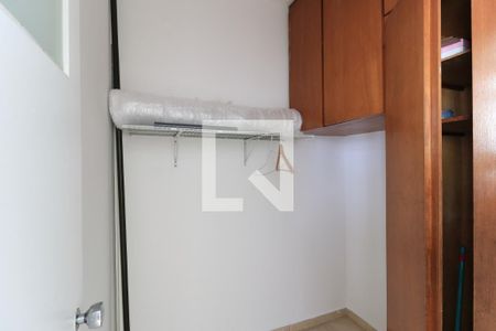 Apartamento para alugar com 80m², 3 quartos e 2 vagasQuarto de Serviço
