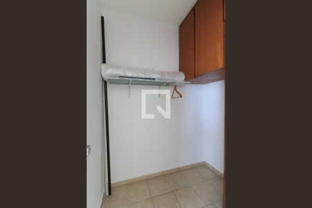 Apartamento para alugar com 80m², 3 quartos e 2 vagasQuarto de Serviço