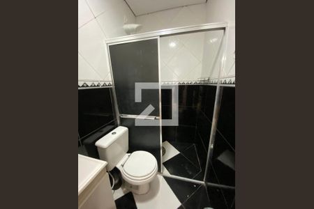 Casa à venda com 310m², 3 quartos e 3 vagas Casa à venda com 310m², 3 quartos e 3 vagasBanheiro 1