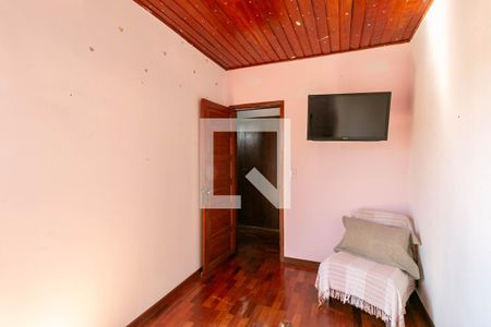 Quarto 1 de casa à venda com 6 quartos, 270m² em Carlos Prates, Belo Horizonte