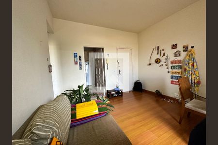 Sala de apartamento à venda com 2 quartos, 58m² em Colégio Batista, Belo Horizonte