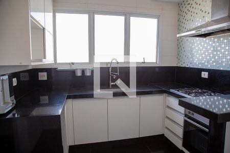 Apartamento à venda com 155m², 2 quartos e 4 vagasCozinha