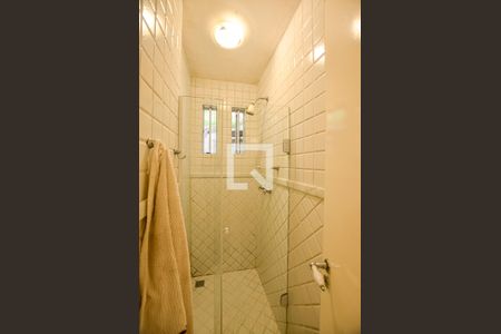 Banheiro de casa de condomínio à venda com 4 quartos, 300m² em Piratininga, Niterói