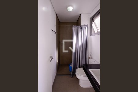 Banheiro  de apartamento à venda com 1 quarto, 32m² em Liberdade, São Paulo