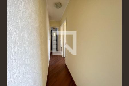 Corredor de apartamento à venda com 2 quartos, 47m² em Vila Campestre, São Paulo